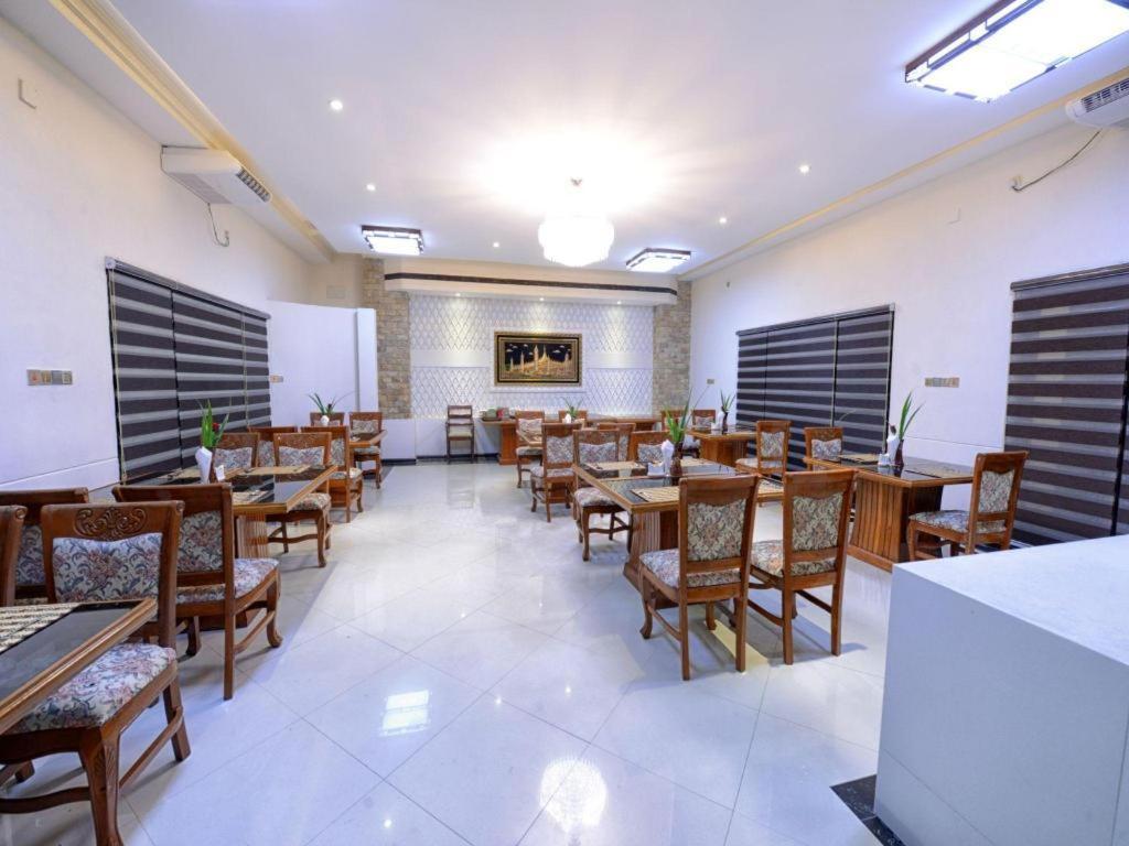 Shwe Taung Tan Hotel - Lake View Monywa Exterior foto